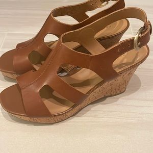 NEW Franco Sarto Brown Wedge Sandal 8.5